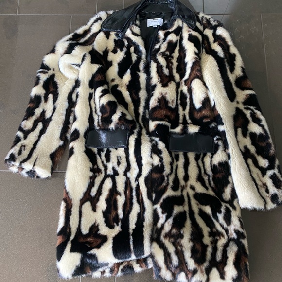 Carven Animal Print Faux Fur Coat - Picture 16 of 16